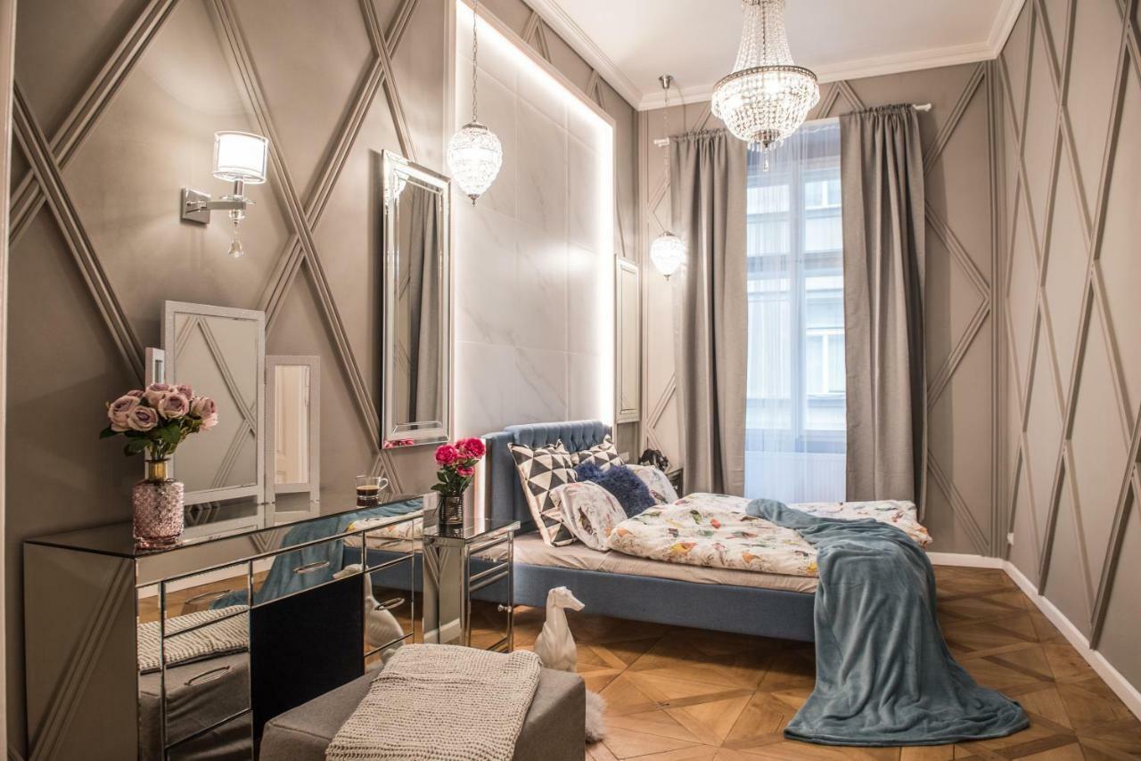 Dali Wenceslas Square Apartment Prague Exterior photo