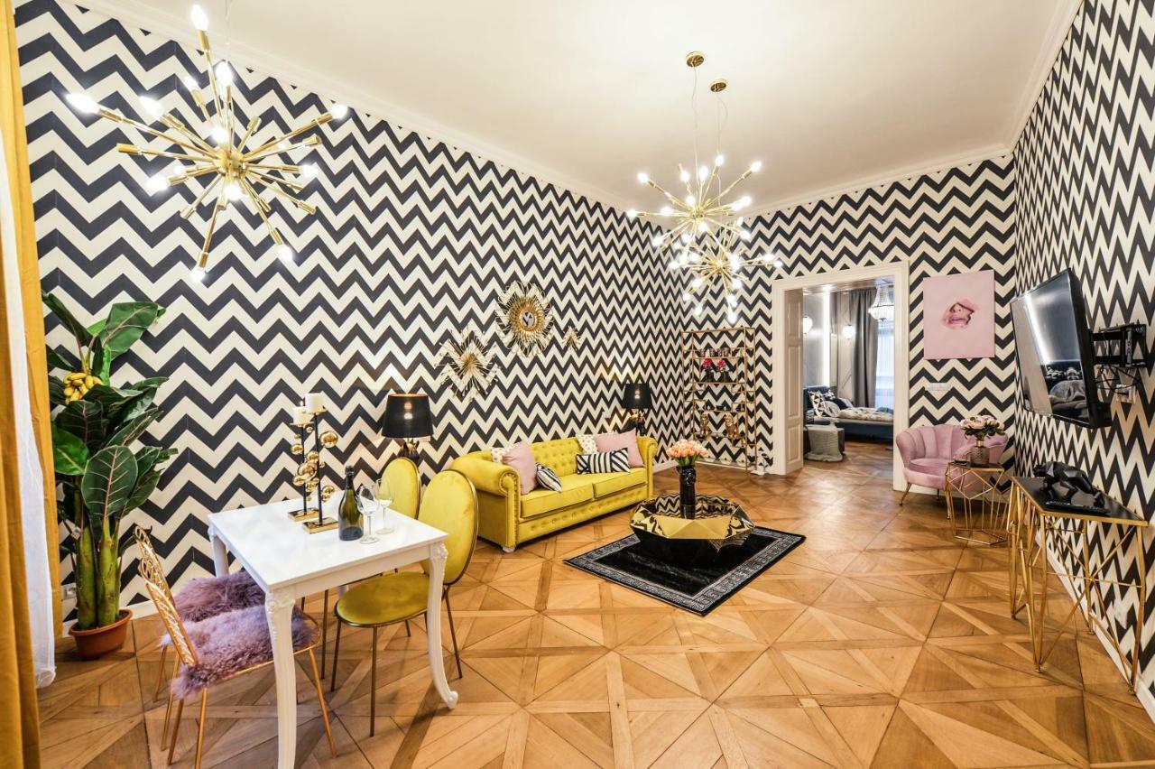 Dali Wenceslas Square Apartment Prague Exterior photo