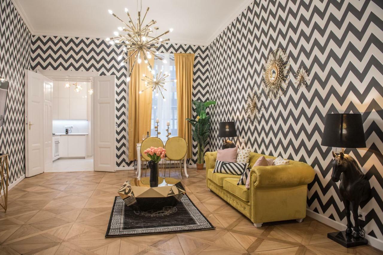 Dali Wenceslas Square Apartment Prague Exterior photo