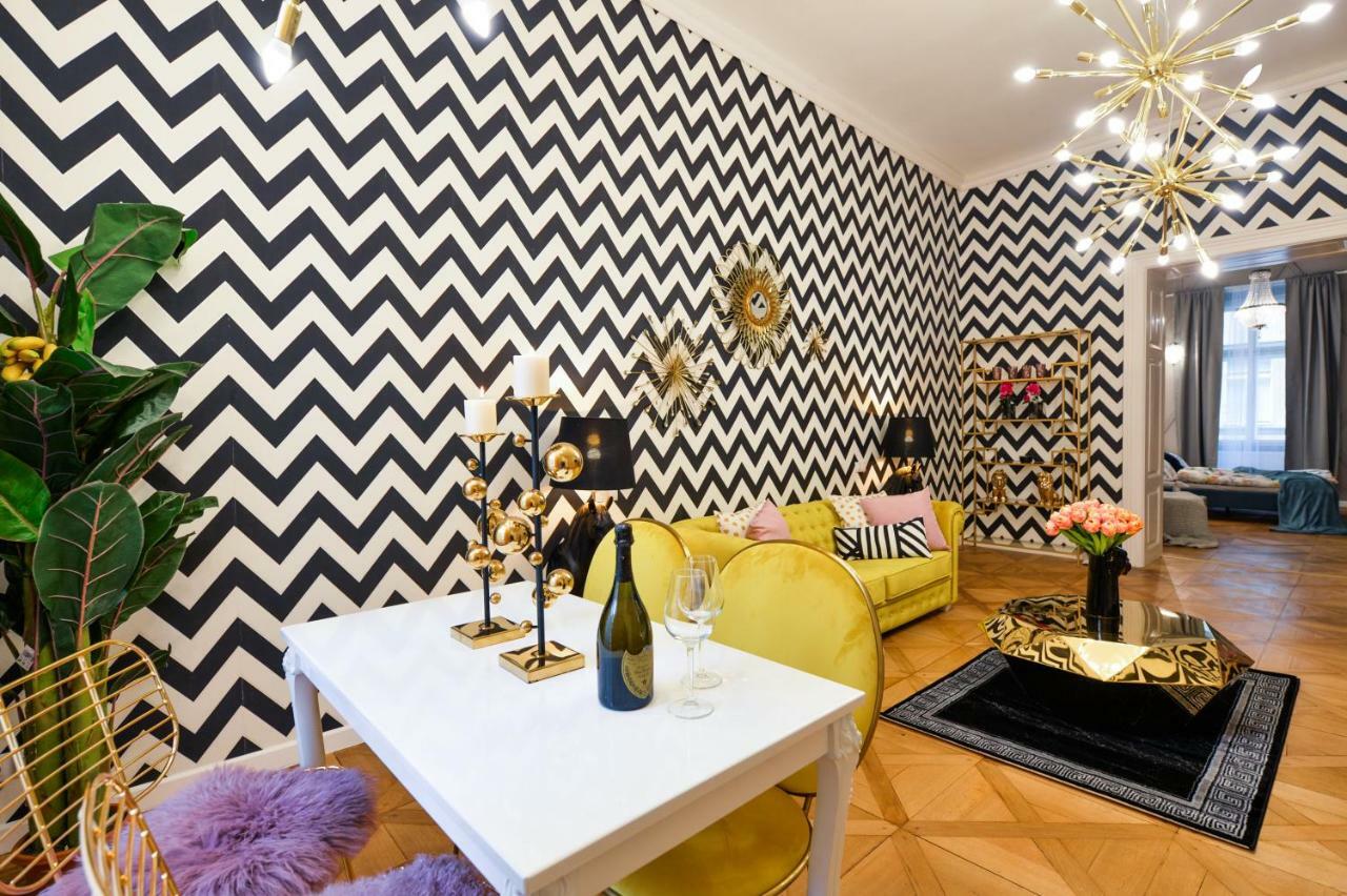Dali Wenceslas Square Apartment Prague Exterior photo