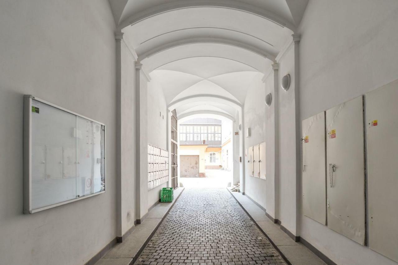 Dali Wenceslas Square Apartment Prague Exterior photo